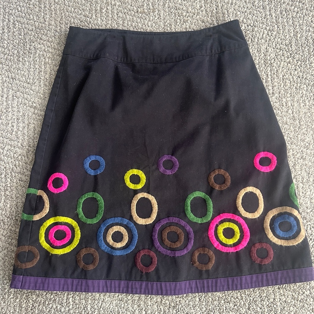 Boden Black Skirt with Vibrant Circle Design - Picture 2 of 6
